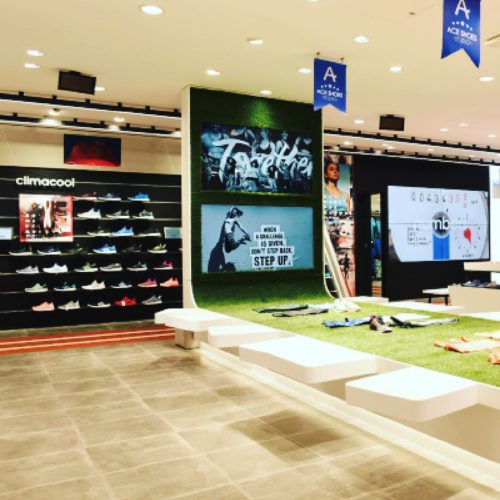 Do more, be better than now. Open @ HIMONYA TOKYO JP 81-3-6892-1700 / CANAL CITY HAKATA FUKUOKA JP 81-92-263-7177 shoes