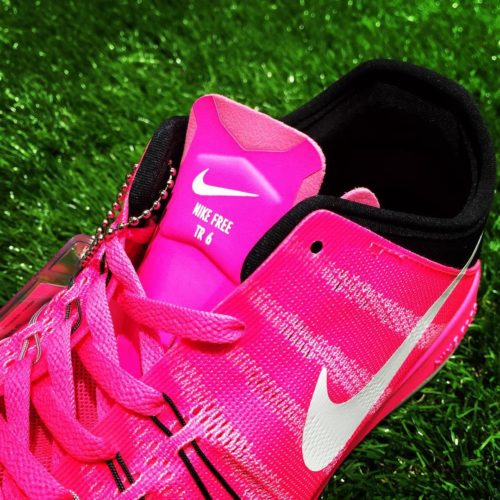 PINK ON GREEN! It's best! NIKE WMNS NIKE FREE TR6 at HIMONYA TOKYO JP 81-3-6892-1700 CANALCITY HAKATA FUKUOKA JP 81-92-623-7177
