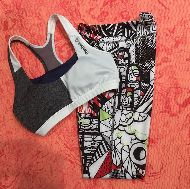 reebok yoga top