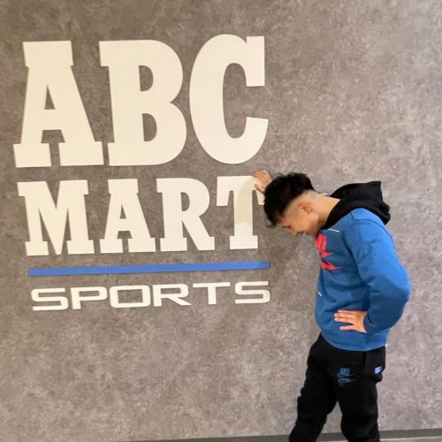 こんにちは️ ABC-MART SPORTS イオンモール筑紫野店です🏻 ・ 今回はNIKEウェアのご紹介です🏻 ・ ️TOPS M SPE+ BB CREW DM6876 626281-0002 COLOR️407DKMRBL/BLACK PRICE️¥7,370(tax in) ・ ️PANTS M SPE+ BB PANT MFTA DM6872 626280-0001 COLOR️010BLACK/WHITE PRICE️¥7,370(tax in) ・ ️SHOES BLAZER MID '77 JUMBO MDD3111 623555-0005 COLOR️103WHITE/UNVBLU PRICE️ ¥13,200(tax in) ・ 保温性の高いクラブフリースから新商品です️ これから季節が変わっても1枚でも着れるますよ️ パーカーなどと重ね着しても可愛いですよ ご紹介した商品以外にも新作商品､SALE商品など多数ご用意しております ・ 皆様のご来店スタッフ一同心よりお待ちしております️