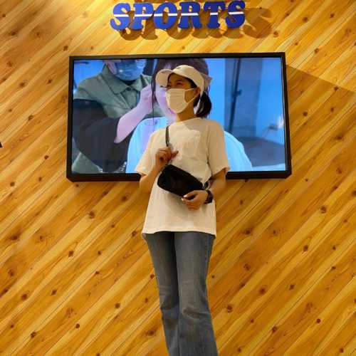 こんにちは ABC MART SPORTS 佐世保五番街店です 本日はNIKEから、3色展開の可愛いグラフィックTシャツをご紹介します 柔らかなコットン素材を使用し、胸ポケットと、背面には可愛らしいプリントをあしらっています 普段使いしやすくどんなコーデにも合わせやすのではないでしょうか 🧢U H86 WASHED SOLID CAP DH1637 ￥3,520- W TEE PKT OC DL DQ3154 ￥5,170- W NSW FUTURA LUXE CROSSBODY CW9304 ￥4,950- W AIRMAX 90 WDH8010 ￥14,300- その他商品多数揃えております！ 是非店頭にてお試し下さい️ スタッフ一同お待ちしております！‍♀️