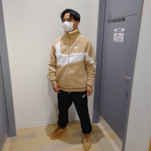 こんにちは！ ABC-MART SPORT イオンモール佐久平店です！！ 今回はNIKEからご紹介致します。 ※10/15本日発売開始！！！ TOPS M VW SWSH FULL ZIP JKT 200HEMP/WHITE ¥13,200-（in tax） Pants AS M NSW SPE WVN UT ILITY ¥8.580-（in tax） SHOES AIR FORCE 1 07 200FLAX/WHEAT ¥15,400-（in tax） ご紹介した商品以外にも、人気商品をはじめ定番アイテムなど多数ご用意しております 皆様のご来店スタッフ一同心よりお待ちしております！！！
